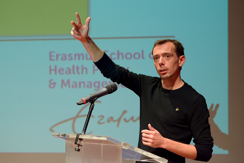 Tim 'S Jongers spreekt tijdens het symposium. Foto Yvonne Witte